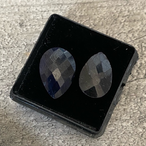 Set of 2 dark blue sapphires - Picture 2 of 2